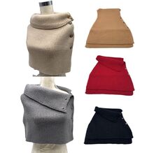 Cols sans capuchon  en maille côtelée épaisse avec des boutons ronds