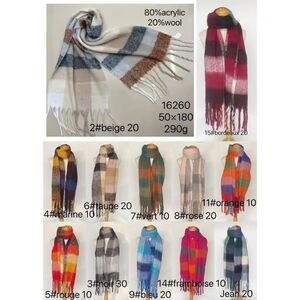 Écharpe acrylique et laine paré d'un imprimé à carreaux