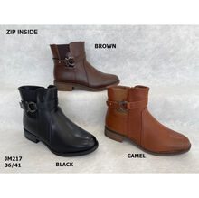 Bottine zippée avec panneau extensible et bride à boucle