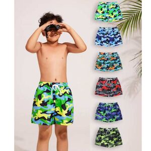 Shorts de plage pour garçon avec un imprimé camouflage