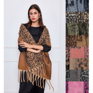 Écharpe épaisse à grosses franges avec motif léopard et lettrage LOVE - 12 pièces