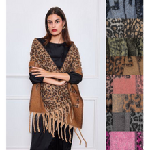 Écharpe épaisse à grosses franges avec motif léopard et lettrage LOVE - 12 pièces