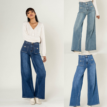 Jean WIDE à taille haute et stretch et poches plaquées avec boutons dorés