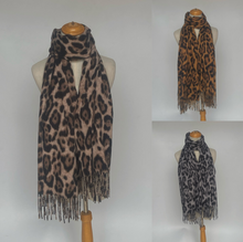 Écharpe à imprimé léopard en laine et viscose avec des franges