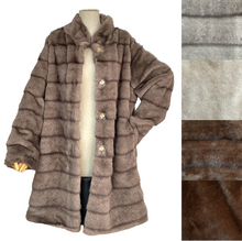 Manteau long en fausse fourrure doux au toucher avec coupe oversize