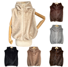 Gilet à capuche en fausse fourrure doux et sans manches avec fermeture zip à taille élastique
