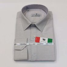 Chemise homme à manches longues de coupe slim en coloris beige