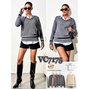 Pull chiné encolure en V avec détail à rayures contrastantes