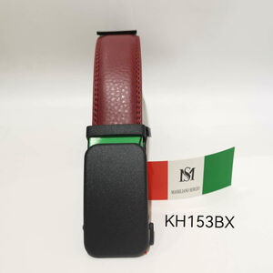 Ceinture en cuir de vachette bordeaux grainé à boucle automatique noire mat