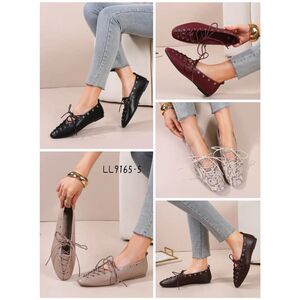 Ballerines plates en simili cuir ornées d'un lacets décors taille 36-41