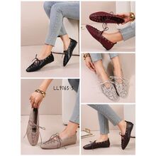 Ballerines plates en simili cuir ornées d'un lacets décors taille 36-41