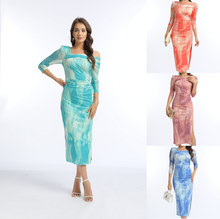 Robe coupe fourreau asymétrique imprimée tie-dye avec fente et manches 3/4