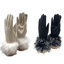 Gants en suédine douce avec fausse fourrure au niveau du poignet