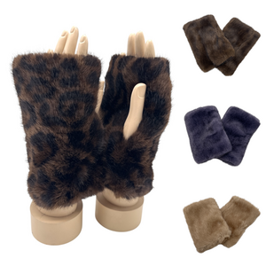 Mitaines épaisses faites en fausse fourrure à poil court et dense