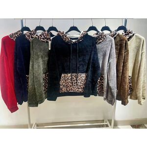 Sweat en velours à motifs léopard sur la capuche et la poche kangourou
