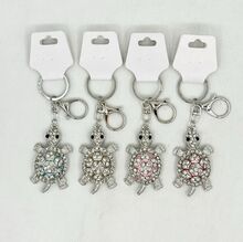 Porte-clés tortue marine scintillante ornée de cristaux en métal argenté