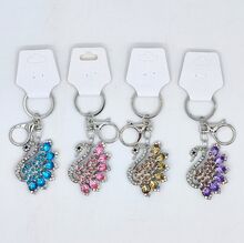 Porte-clés à breloque cygne pavé de strass colorés en métal Argenté