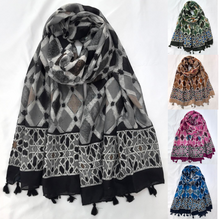 Foulard à motif géométrique avec finition en pompons - 3 pièces