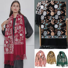 Écharpe douce et chaude motif avec une belle broderie florale - 3 pièces