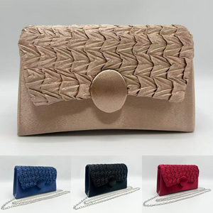 Pochette soirée à effet satiné avec rabat plissé fermeture aimantée