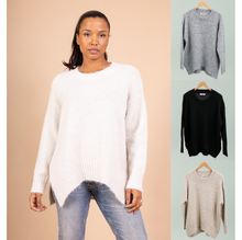 Pull oversize en maille douce confort avec des fentes latérales