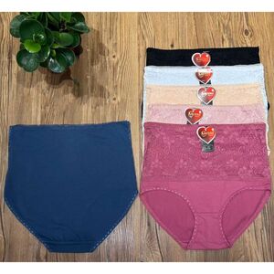 Culotte taille haute gainante en coton à magnifique dentelle florale