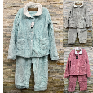 Pyjama d'hiver molletonné avec veste boutonnée et pantalon