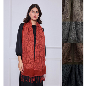 Écharpe unie ornée de motif en broderie florale avec des franges - 3 pièces