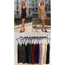 Robe fourreau courte en tissu avec des paillettes scintillantes