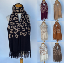 Écharpe épaisse à motif léopard parsemée de strass scintillant