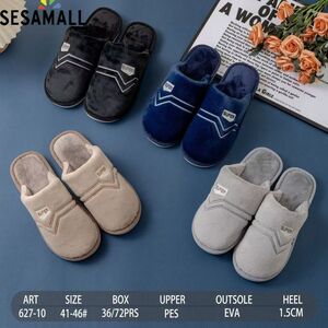 Chaussons mules pelucheuses avec lignes graphiques et étiqueté "SUPER"