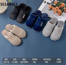 Mules d'intérieur en peluche avec le mot "Super" et surpiqûres fines