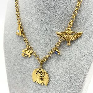 Collier en acier inoxydable avec breloques symboliques Mystères d’Égypte