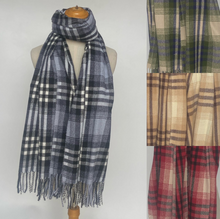 Écharpe plaid classique à carreaux emblématique avec franges épaisses et torsadées