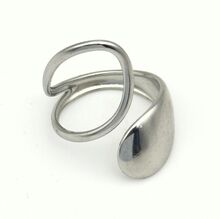 Bague manchette sculpturale en acier inoxydable brillant