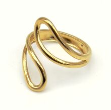 Bague en acier inoxydable doré à la structure abstraite en double boucle