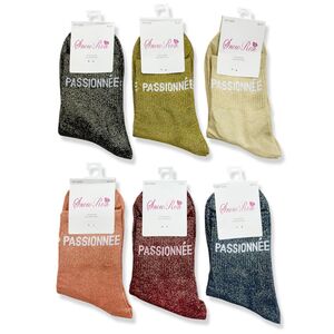 Chaussettes douces à pailletes avec le message "PASSIONNÉE"