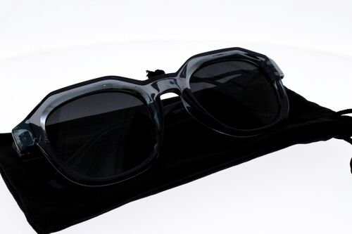 Lunettes de Lecture solaire Victoria Chris gris translucide